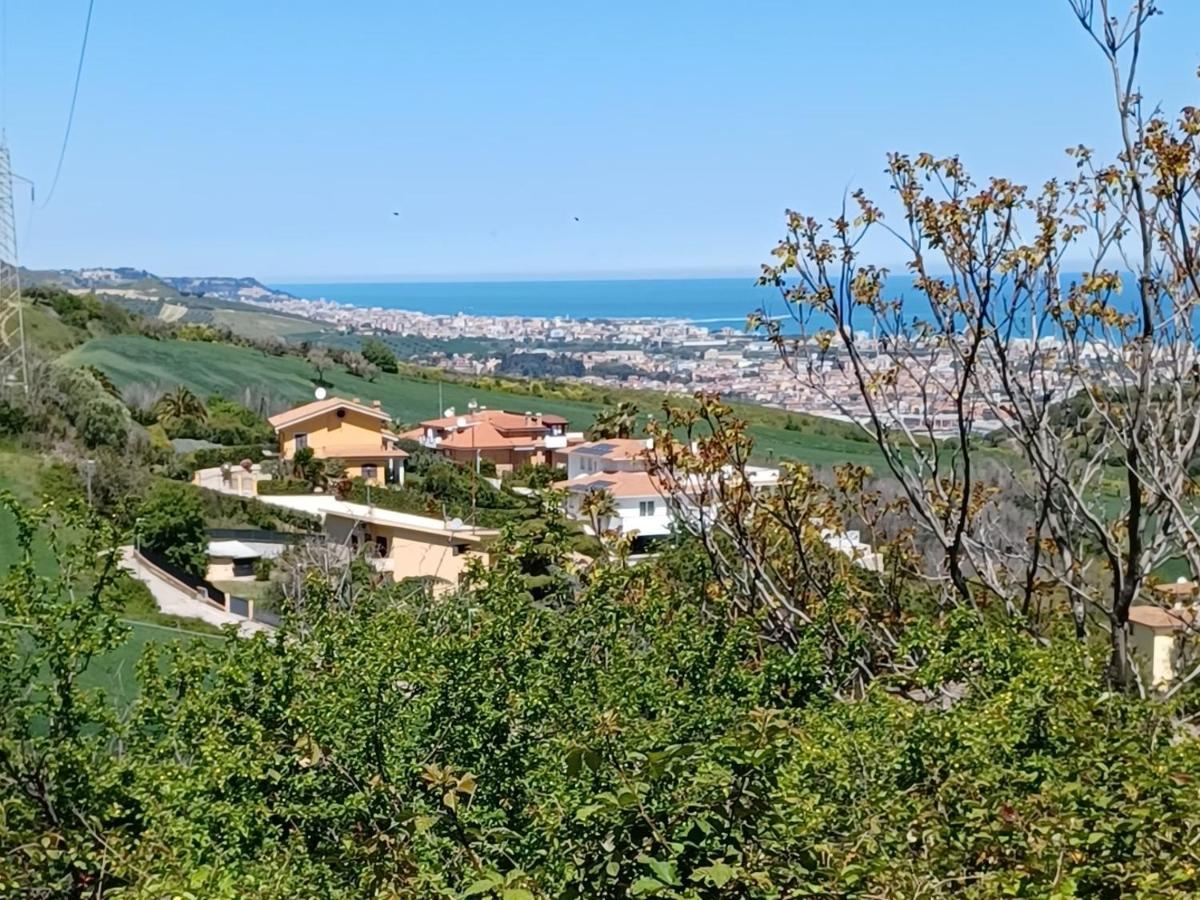B&B Verena, Casa Ferrari Colonnella Buitenkant foto
